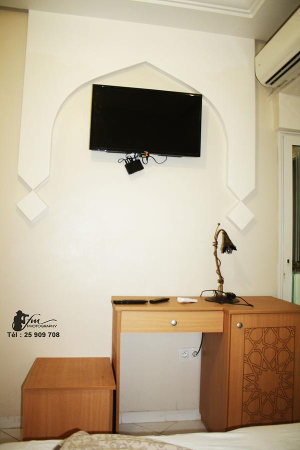 Hotel Saheb Ettabaa Тунис Екстериор снимка