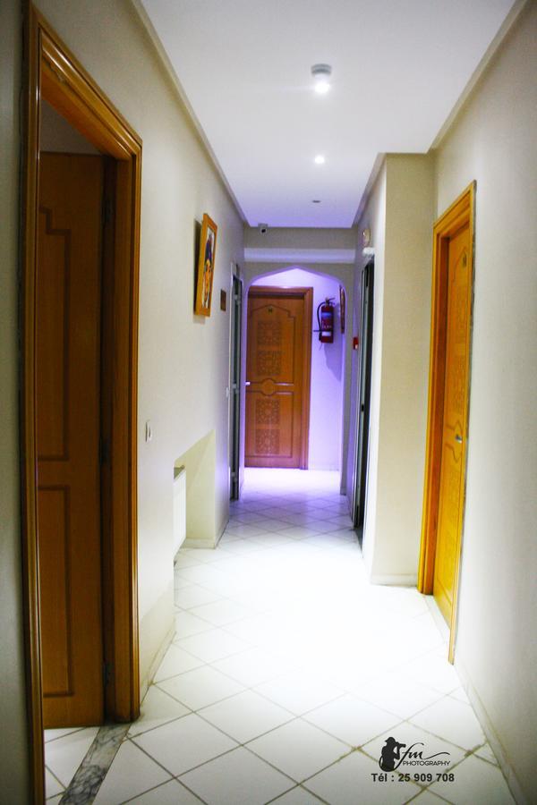 Hotel Saheb Ettabaa Тунис Екстериор снимка